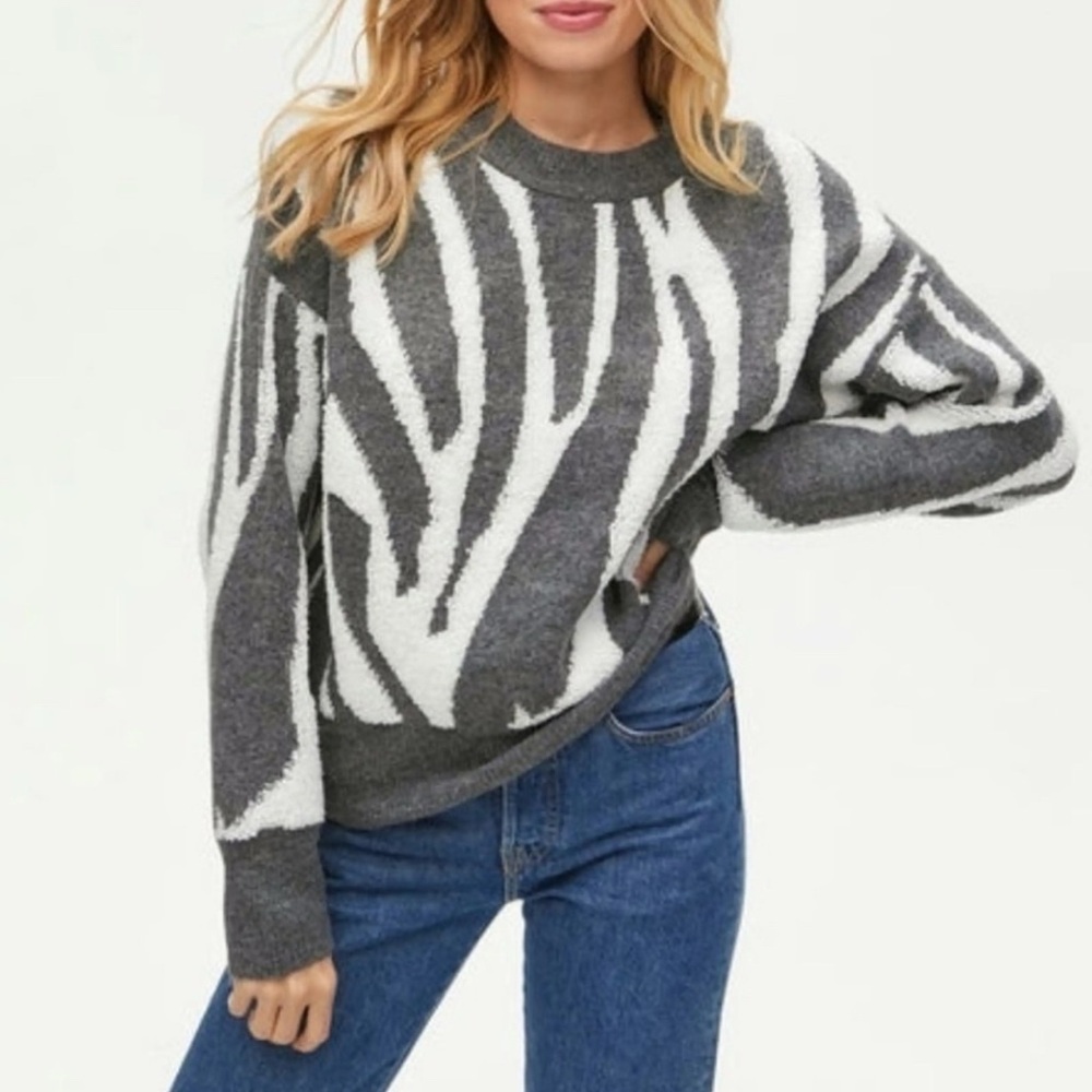 ✨ Michael Stars Maddie Zebra Jacquard Sweater Sz L✨